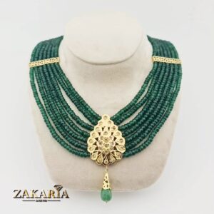 Collier avec pierres en or jaune